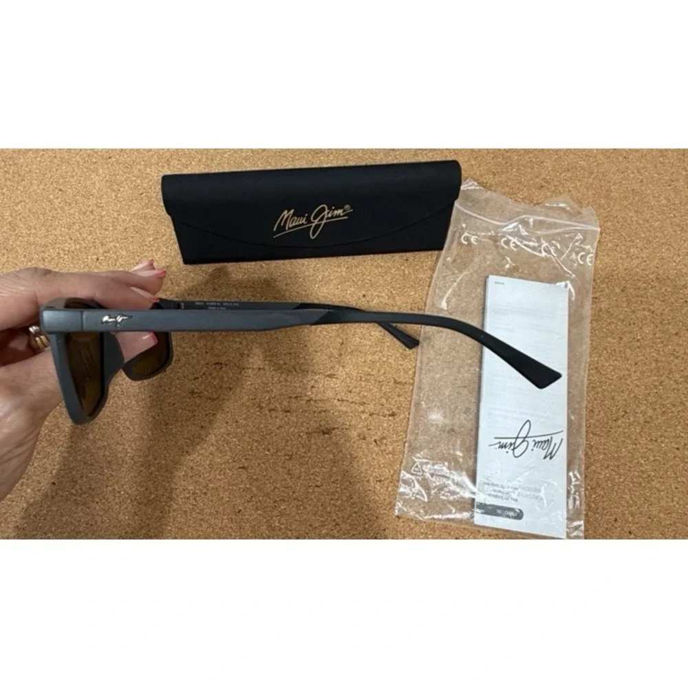 Maui Jim‎ Pulama HT618‑14 Matte Dark Gray Polarized Glass NWB